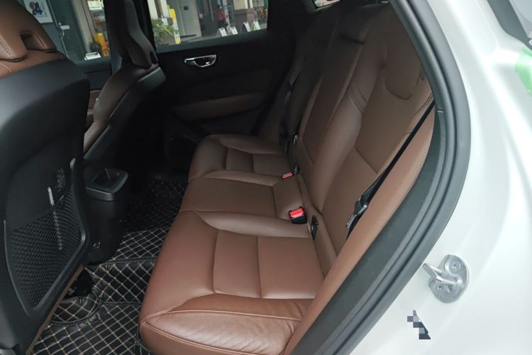 Used Volvo XC60 2024 B5 4x4 Smart Luxury Edition Left Rear Seat
