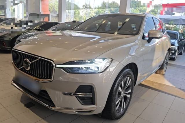Volvo XC60 2024 B5 4x4 Smart Luxury Edition de segunda mano