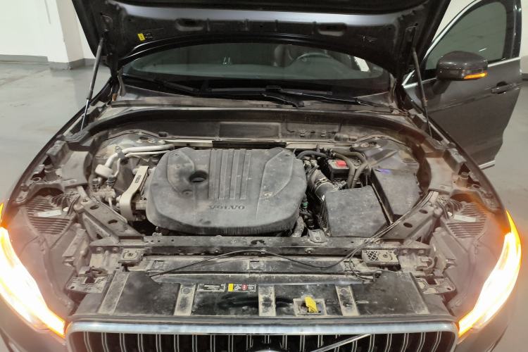 Used Volvo XC60 2024 B5 4x4 Smart Luxury Edition Engine Bay