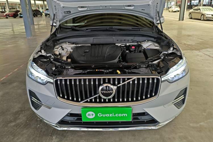 Used Volvo XC60 2024 B5 4x4 Smart Luxury Edition Engine Bay