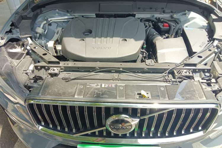 Used Volvo XC60 2024 B5 4x4 Smart Luxury Edition Engine Bay