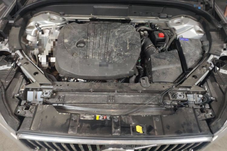 Used Volvo XC60 2024 B5 4x4 Smart Luxury Edition Engine Bay