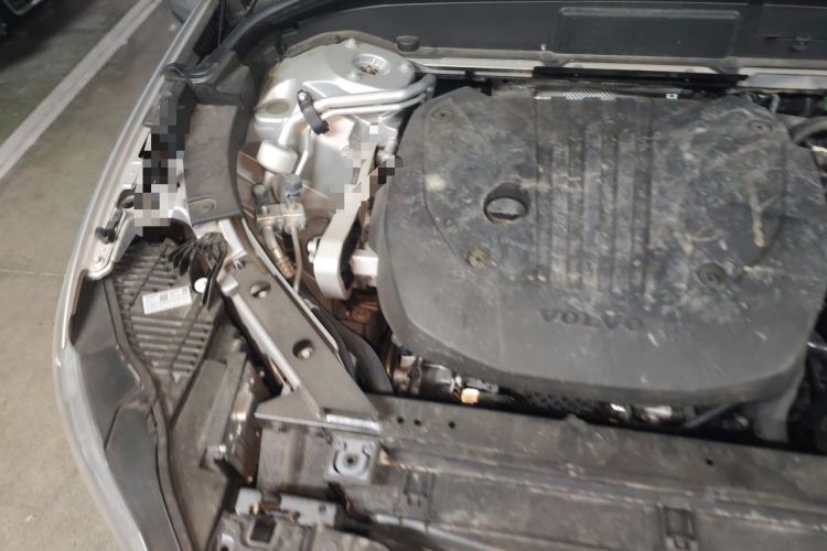 Used Volvo XC60 2024 B5 4x4 Smart Luxury Edition Engine Bay Right