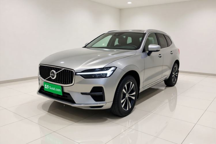 Volvo XC60 2024 B5 4x4 Smart Luxury Edition - Smart Comfort
