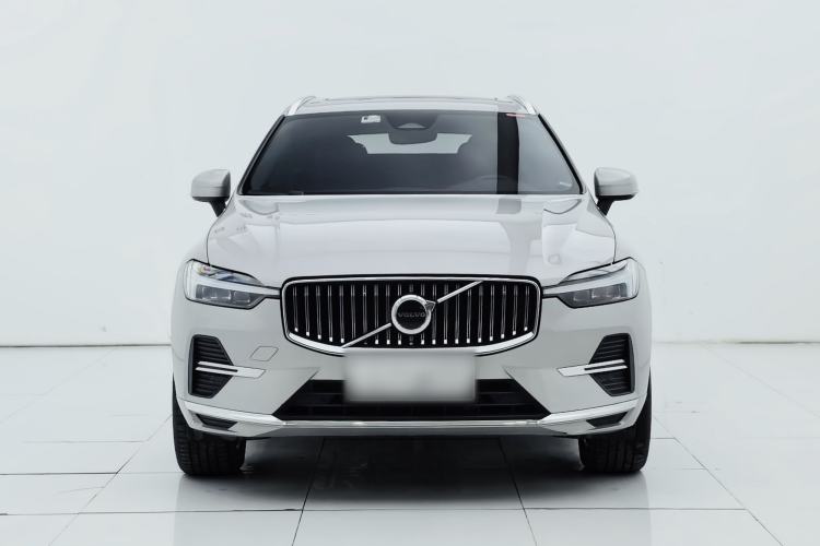 Used Volvo XC60 2024 B5 4x4 Smart Luxury Edition Exterior 1