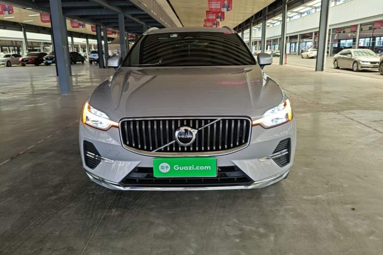 Used Volvo XC60 2024 B5 4x4 Smart Luxury Edition Front