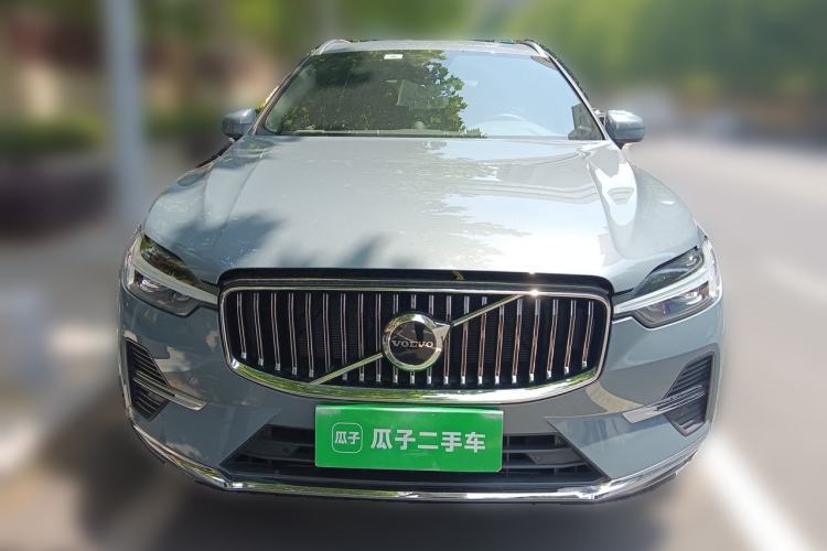 Used Volvo XC60 2024 B5 4x4 Smart Luxury Edition Front