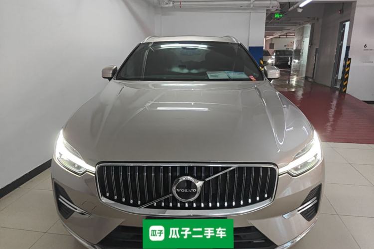Used Volvo XC60 2024 B5 4x4 Smart Luxury Edition Front