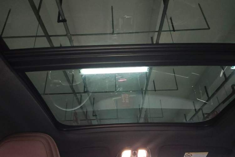 Used Volvo XC60 2024 B5 4x4 Smart Luxury Edition Headliner