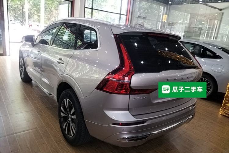 Used Volvo XC60 2024 B5 4x4 Smart Luxury Edition Rear Left 45 Deg