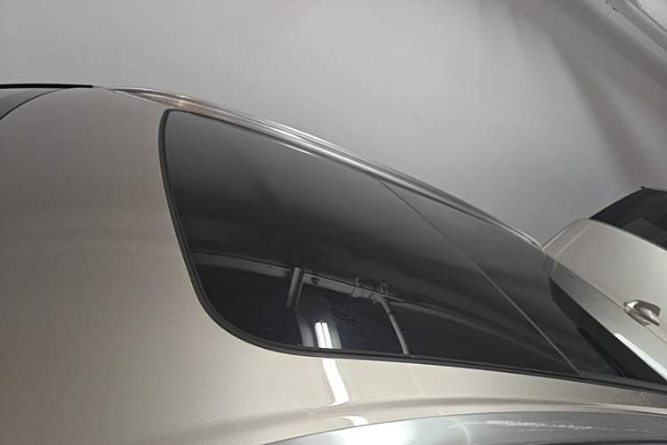 Used Volvo XC60 2024 B5 4x4 Smart Luxury Edition Roof