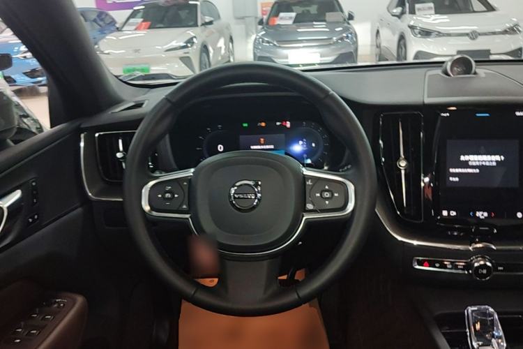 Used Volvo XC60 2024 B5 4x4 Smart Luxury Edition Steering Wheel