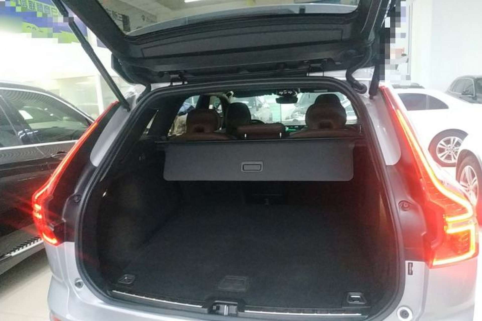 Used Volvo XC60 2024 B5 4x4 Smart Luxury Edition Trunk
