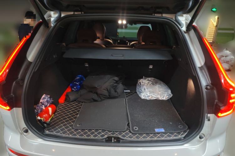 Used Volvo XC60 2024 B5 4x4 Smart Luxury Edition Trunk