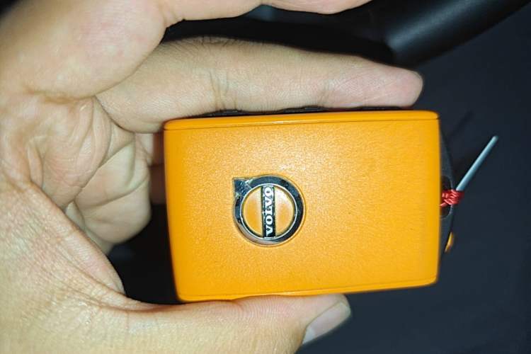 Used Volvo XC60 2024 B5 4x4 Smart Luxury Edition Vehicle Key