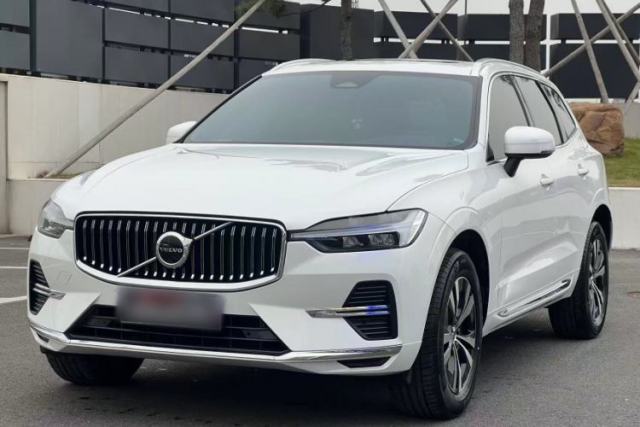 Used Volvo XC60 2024 B5 4x4 Smart Luxury Edition
