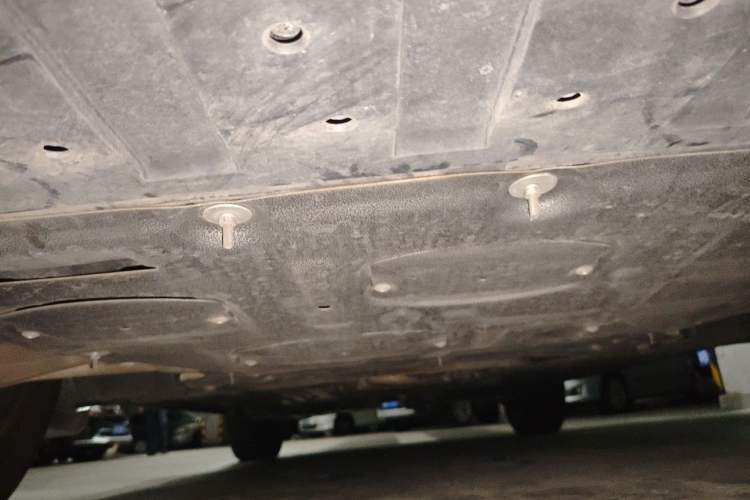 Used Volvo XC60 2024 B5 4x4 Smart Luxury Edition Chassis Front