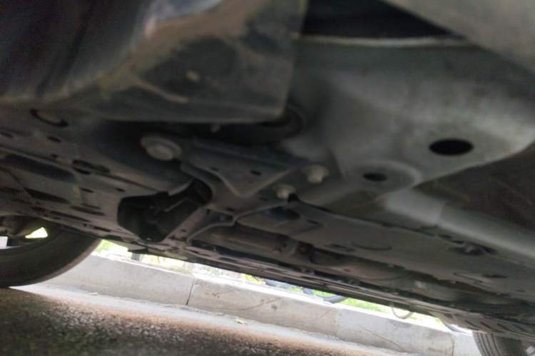 Used Volvo XC60 2024 B5 4x4 Smart Luxury Edition Chassis Front Left