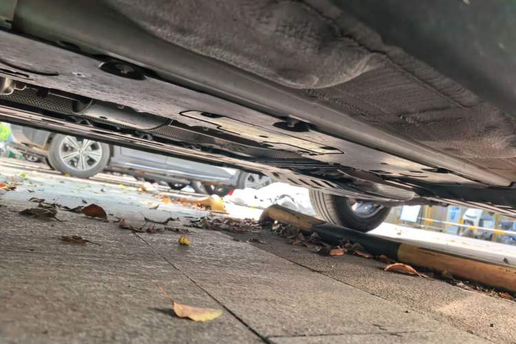 Used Volvo XC60 2024 B5 4x4 Smart Luxury Edition Chassis Front Left