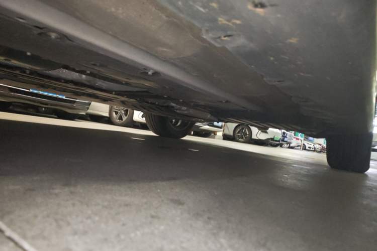 Used Volvo XC60 2024 B5 4x4 Smart Luxury Edition Chassis Front Left