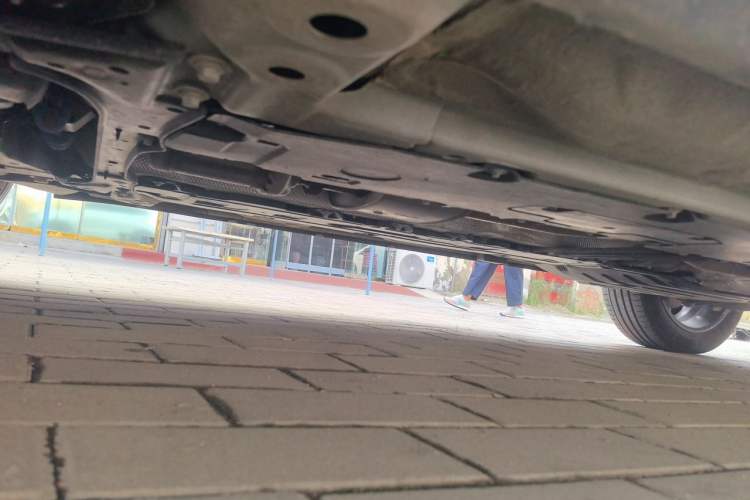 Used Volvo XC60 2024 B5 4x4 Smart Luxury Edition Chassis Front Left