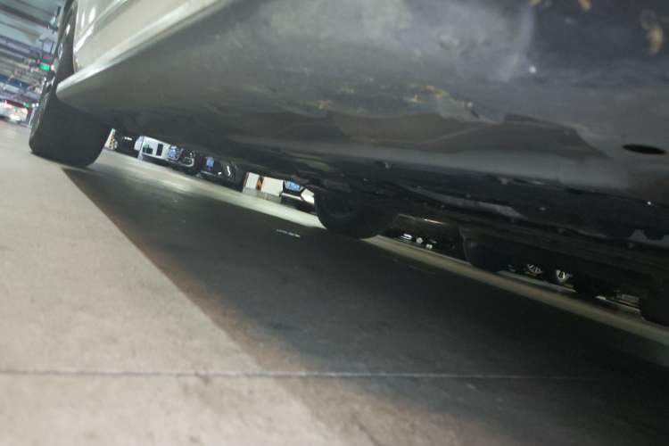 Used Volvo XC60 2024 B5 4x4 Smart Luxury Edition Chassis Front Right