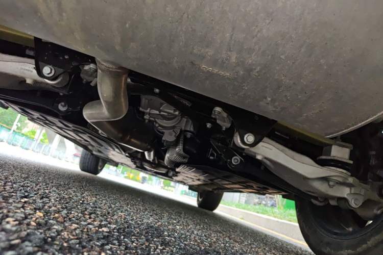 Used Volvo XC60 2024 B5 4x4 Smart Luxury Edition Chassis Rear