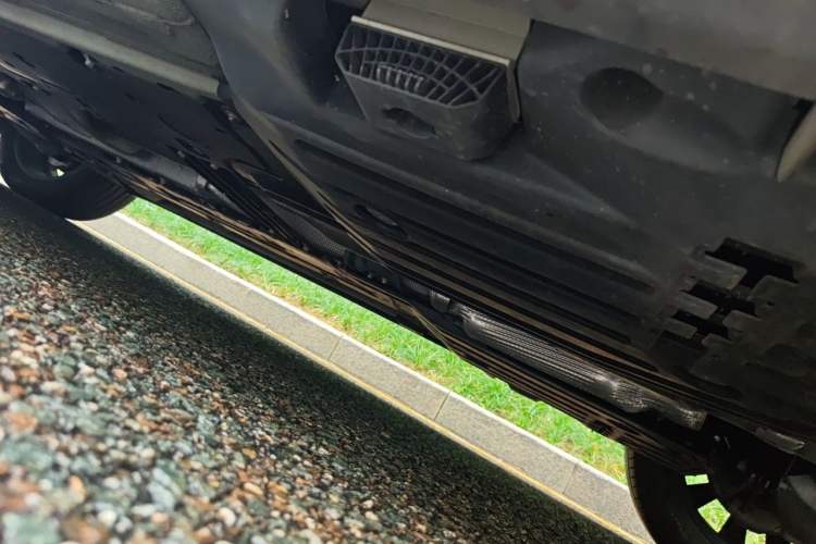 Used Volvo XC60 2024 B5 4x4 Smart Luxury Edition Chassis Rear Left