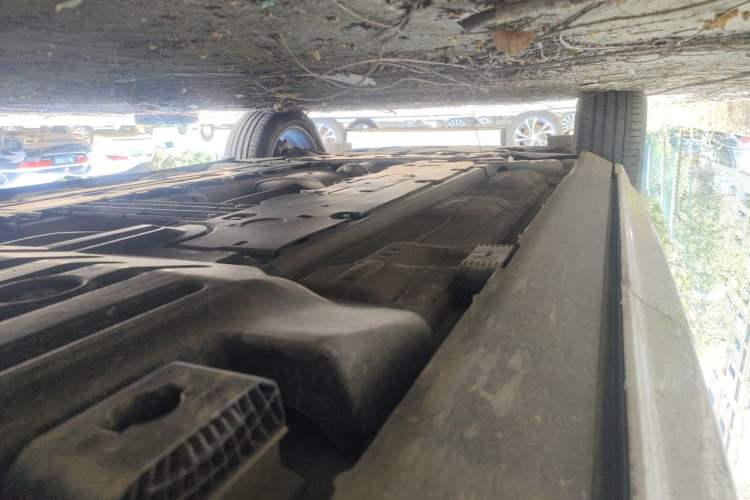 Used Volvo XC60 2024 B5 4x4 Smart Luxury Edition Chassis Rear Left