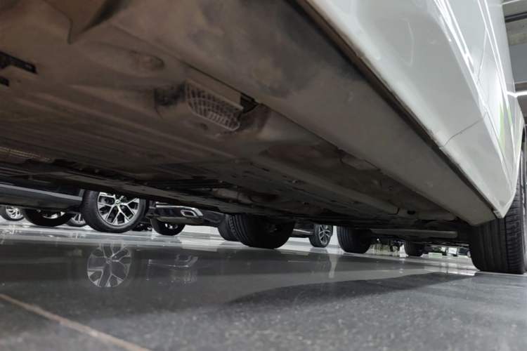 Used Volvo XC60 2024 B5 4x4 Smart Luxury Edition Chassis Rear Right
