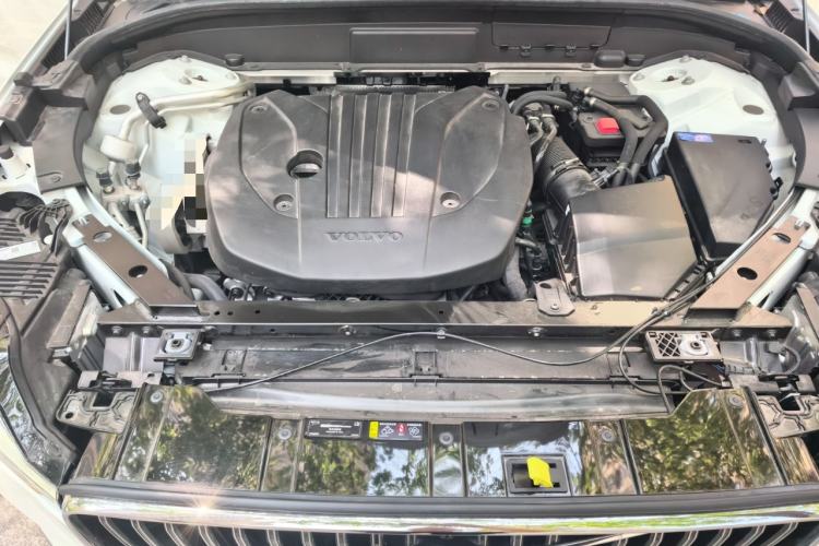 Used Volvo XC60 2024 B5 4x4 Smart Luxury Edition Engine Bay
