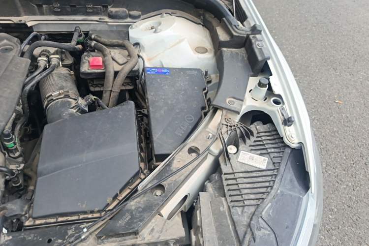 Used Volvo XC60 2024 B5 4x4 Smart Luxury Edition Engine Bay Left