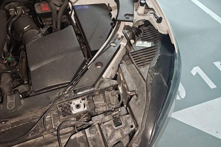 Used Volvo XC60 2024 B5 4x4 Smart Luxury Edition Engine Bay Left