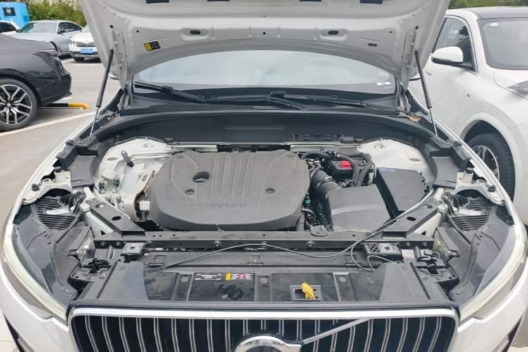 Used Volvo XC60 2024 B5 4x4 Smart Luxury Edition Engine Bay