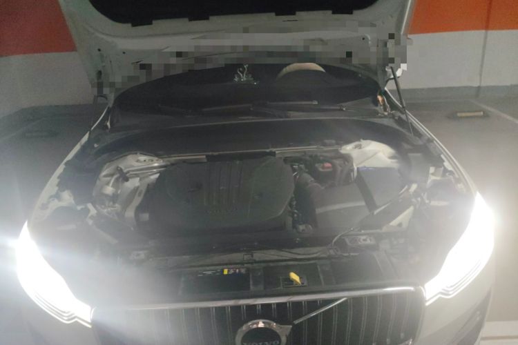 Used Volvo XC60 2024 B5 4x4 Smart Luxury Edition Engine Bay