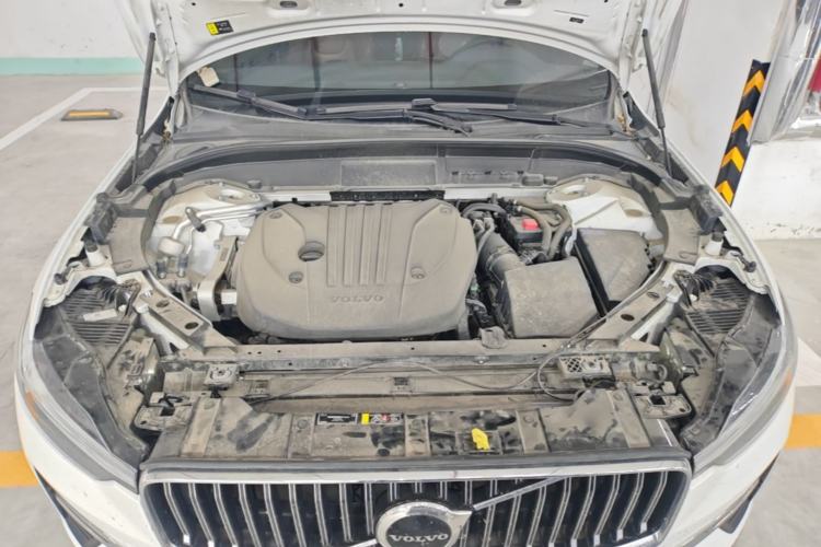 Used Volvo XC60 2024 B5 4x4 Smart Luxury Edition Engine Bay