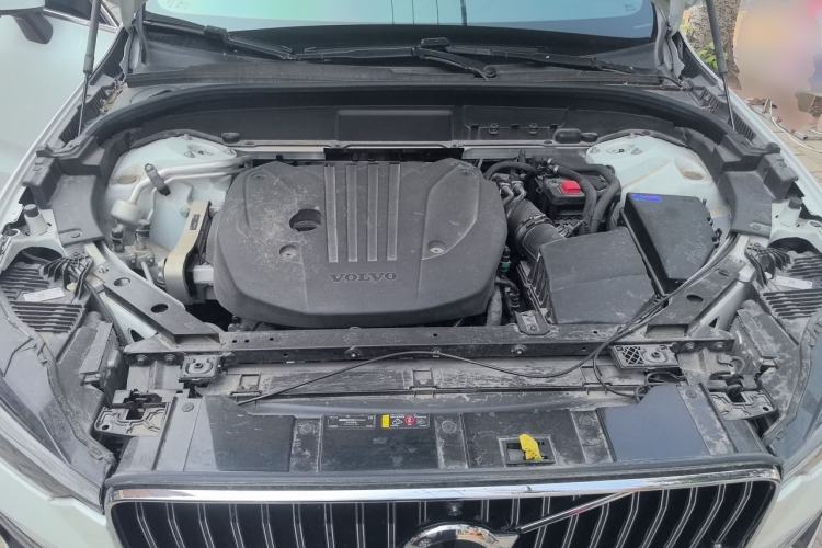Used Volvo XC60 2024 B5 4x4 Smart Luxury Edition Engine Bay