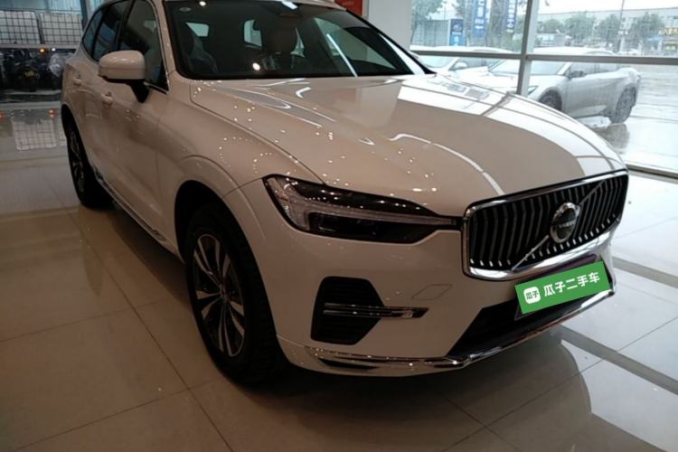 Used Volvo XC60 2024 B5 4x4 Smart Luxury Edition Exterior 1