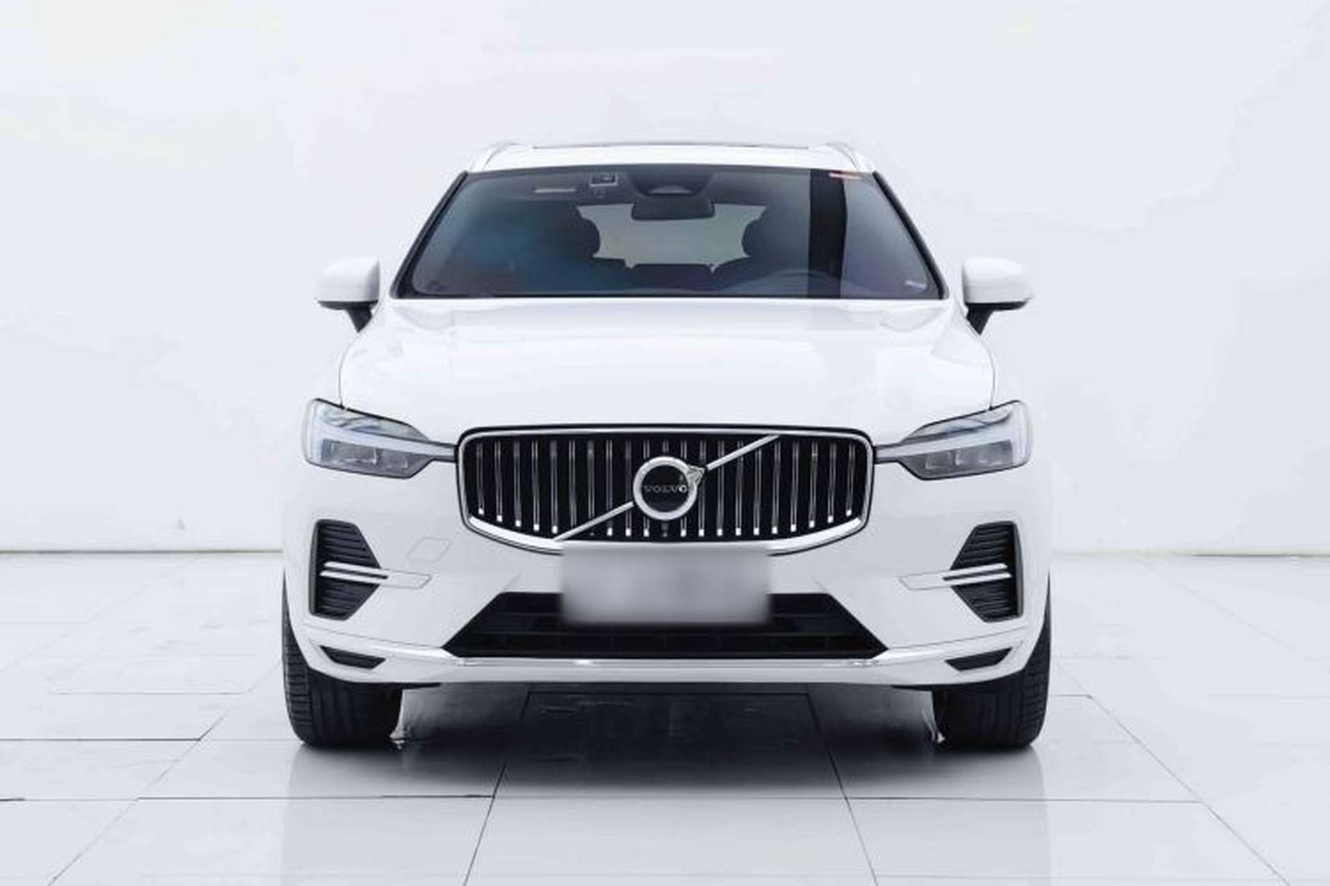 Used Volvo XC60 2024 B5 4x4 Smart Luxury Edition Exterior 1