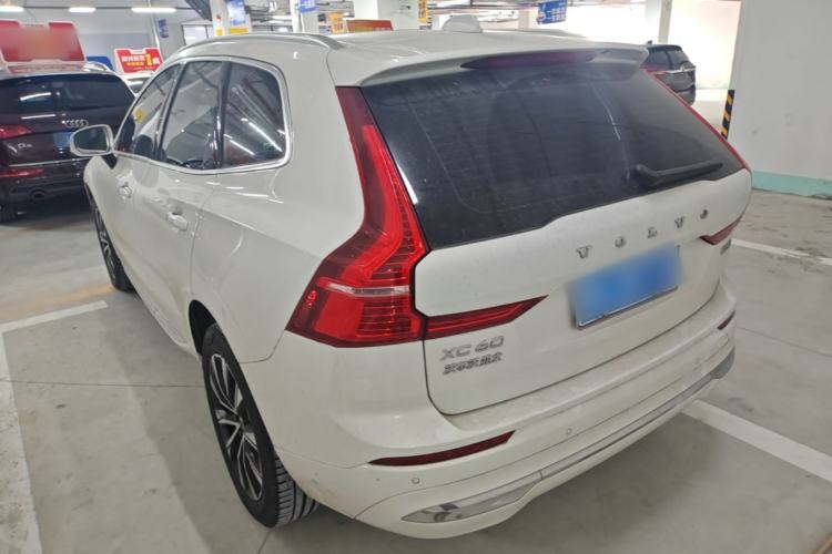 Used Volvo XC60 2024 B5 4x4 Smart Luxury Edition Exterior 2