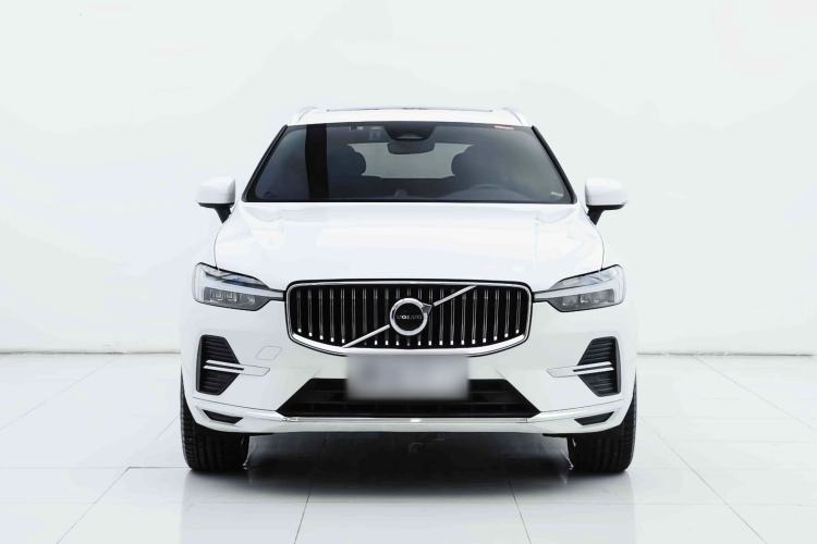 Used Volvo XC60 2024 B5 4x4 Smart Luxury Edition Exterior 3