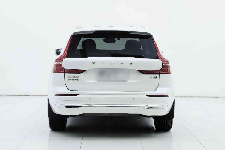 Used Volvo XC60 2024 B5 4x4 Smart Luxury Edition Exterior 6