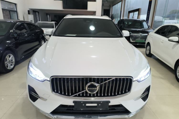 Used Volvo XC60 2024 B5 4x4 Smart Luxury Edition Front