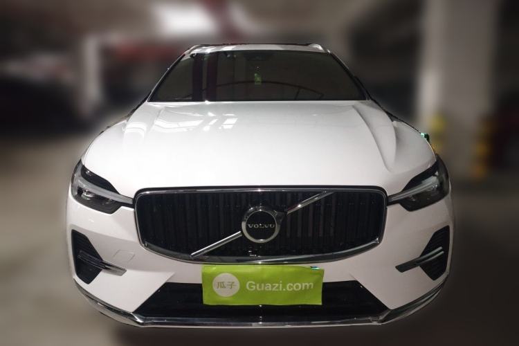 Used Volvo XC60 2024 B5 4x4 Smart Luxury Edition Front