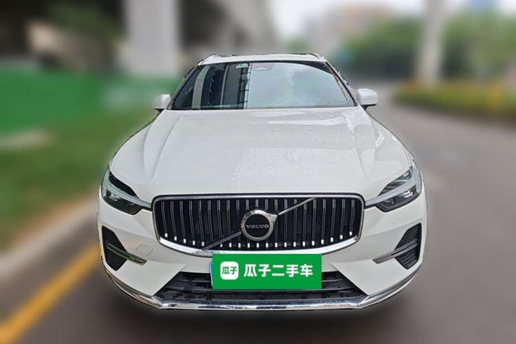 Used Volvo XC60 2024 B5 4x4 Smart Luxury Edition Front