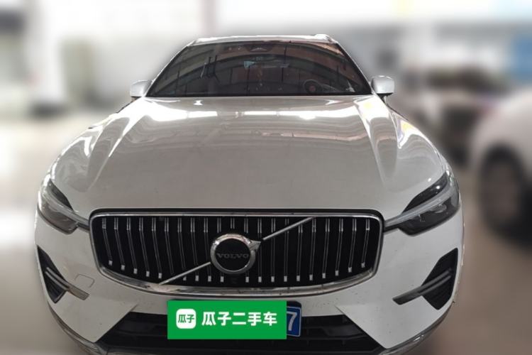 Used Volvo XC60 2024 B5 4x4 Smart Luxury Edition Front