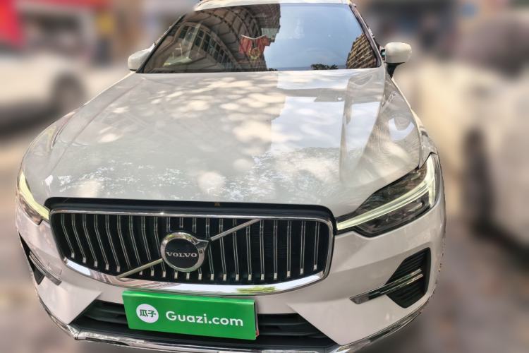 Used Volvo XC60 2024 B5 4x4 Smart Luxury Edition Front