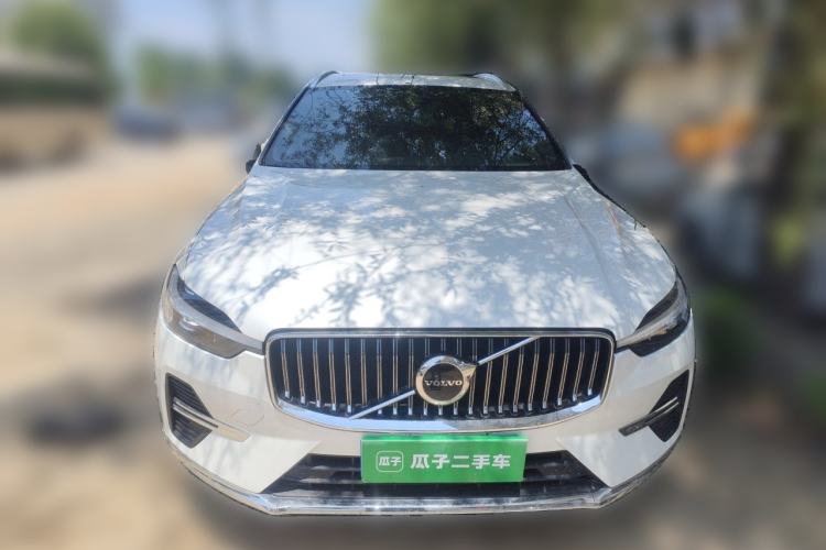 Used Volvo XC60 2024 B5 4x4 Smart Luxury Edition Front