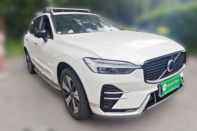 Used Volvo XC60 2024 B5 Four-Wheel Drive Fjord Edition Front Right 45 Deg