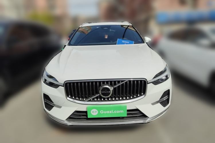 Used Volvo XC60 2024 B5 4x4 Smart Luxury Edition Front
